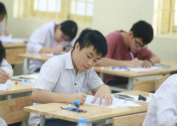Thí sinh THCS chú ý tới các trường tổ chức thi thử vào lớp 10 tại Hà Nội